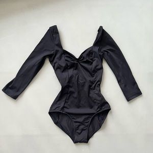 lulli black long sleeve pinch front leotard